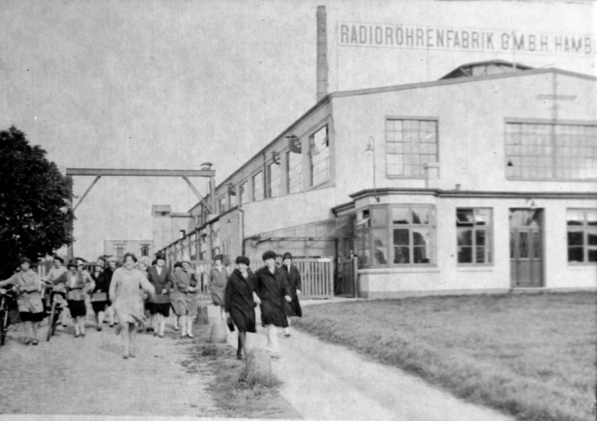 RRF GmbH在漢堡成立，后更名為Valvo