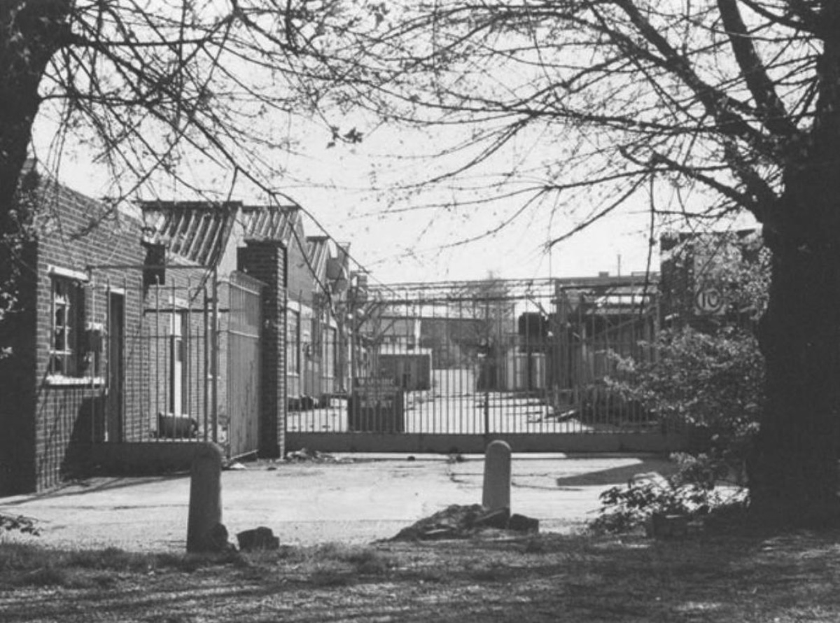 Mullard在曼徹斯特建立新工廠